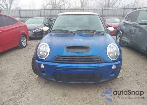 2006 Mini Cooper S from USA, damaged, VIN WMWRE33546TJ34127